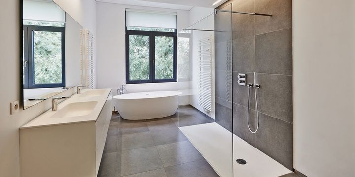 8 Useful Tips for a Perfectly Clean and Tidy House Drying your bathtub after your shower
