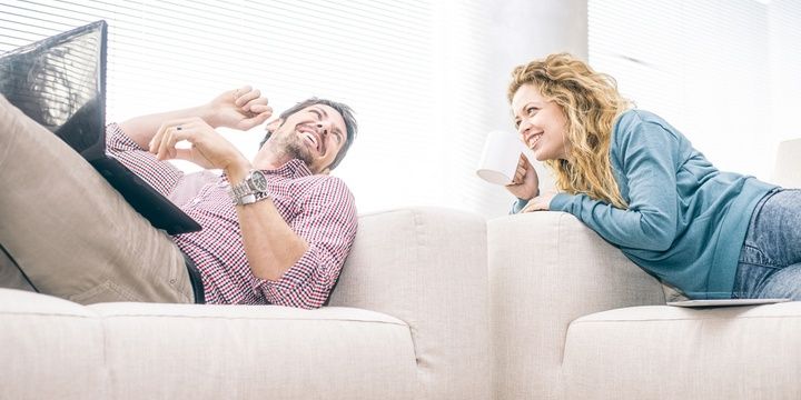5 Communication Tips for a Romantic Relationship Be a good listener