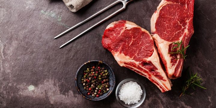 7 Most Toxic Foods That You Might Find in the Kitchen Raw Meat