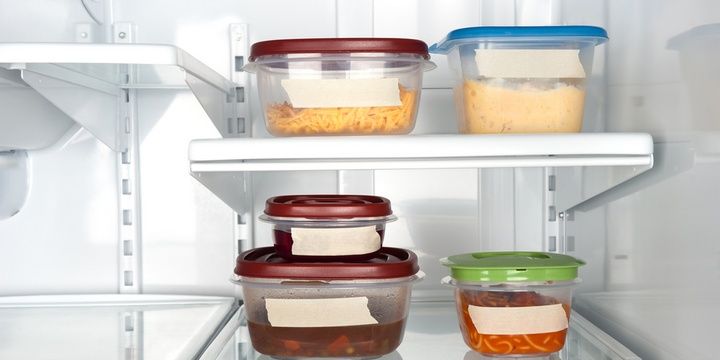 5 Items We Should Never Place into the Microwave Plastic Storage Containers