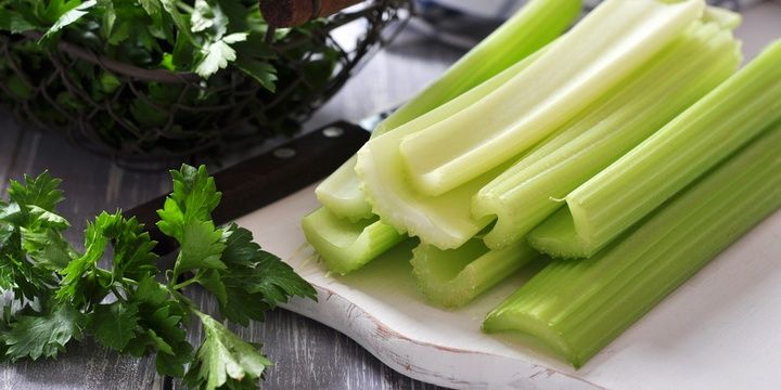 4 Unhealthy Veggies People Commonly Eat Celery
