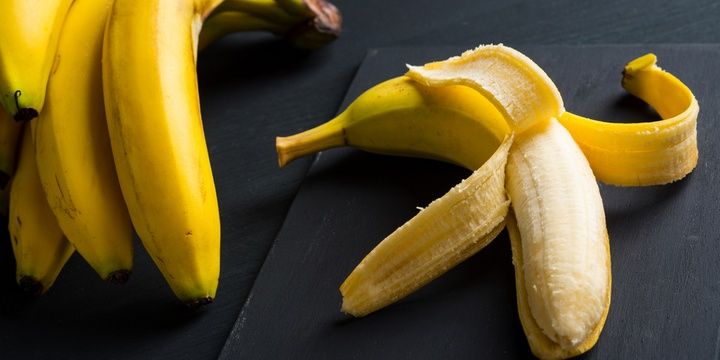 5 Smart Hints to Help You Do Professional Cleaning Banana peels for polishing leather furniture