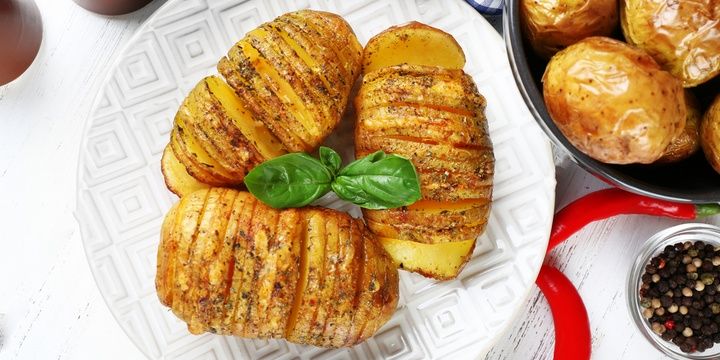 5 Foods to Keep You Satisfied and Fit Potatoes