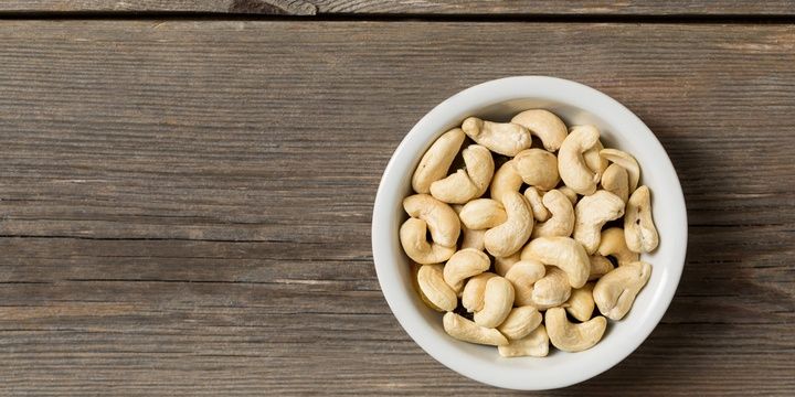 6 Fantastic Properties of Cashew Nuts to Help You Become More Beautiful Cashews Help to Lose Weight