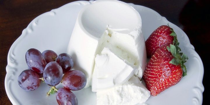 7 Meals and Snacks to Help You Get in Shape before Your Wedding Low-fat Dairy Products