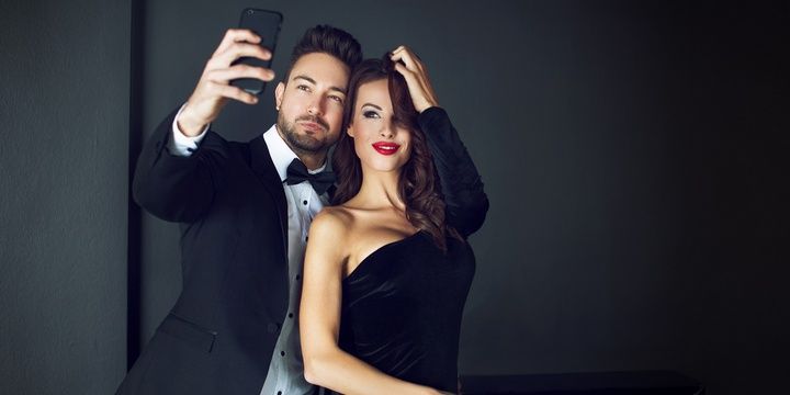 4 Negative Aspects of Selfie Obsession There is a positive aspect