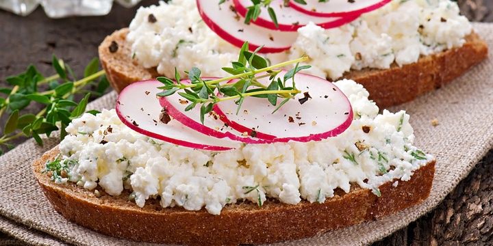 7 Foods to Stimulate Your Body to Gain Lean Mass Cottage Cheese