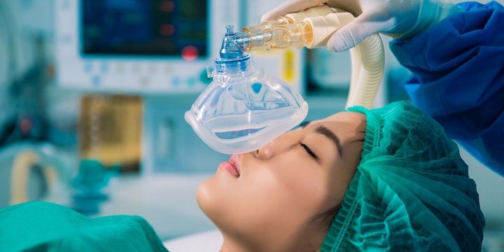 9 College Degrees for People Willing to Make Lots of Money Nurse Anesthesia