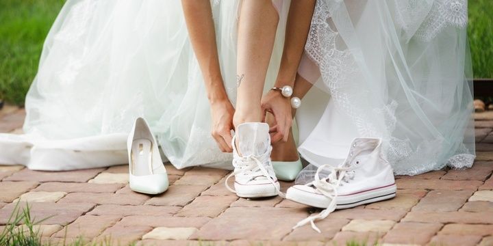 6 Things Most Brides Tend to Forget to Do A pair of back-up shoes