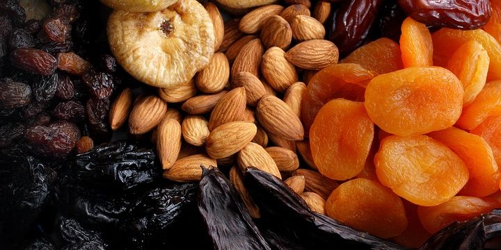 6 Foods You Might Never Suspect of Containing Gluten Dried Fruits Seeds and Nuts