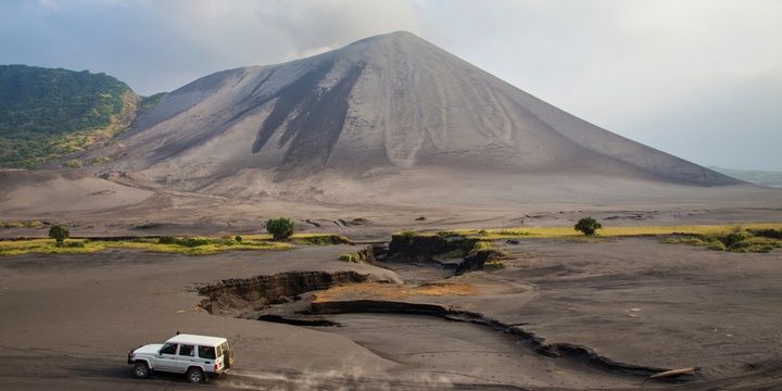 7 Most Special Spots on the Planet for Passionate Travellers Vanuatu Yasur Volcano